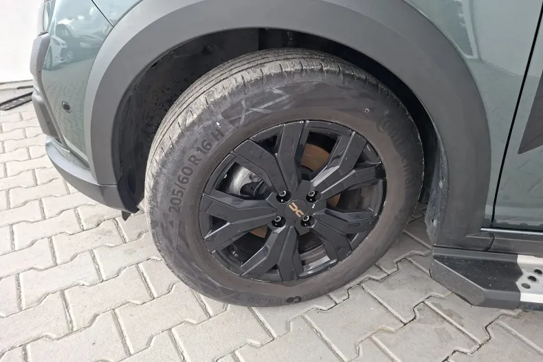 Dacia Jogger din 2023 cu 38.996 km - oferta DAC138615 - foto 8