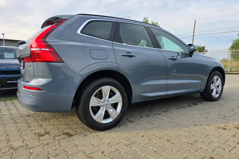 Volvo XC60 din 2022 cu 160.449 km - oferta VOL138652 - foto 4