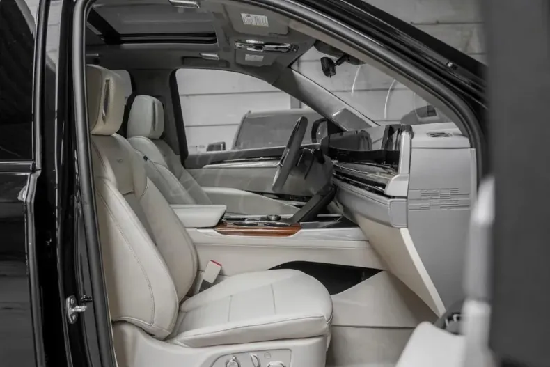 Cadillac Escalade din 2025 cu 10 km - oferta CAD138657 - foto 10