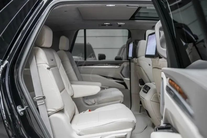 Cadillac Escalade din 2025 cu 10 km - oferta CAD138657 - foto 12