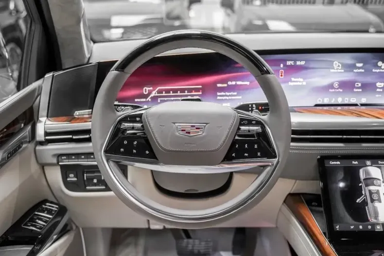 Cadillac Escalade din 2025 cu 10 km - oferta CAD138657 - foto 17