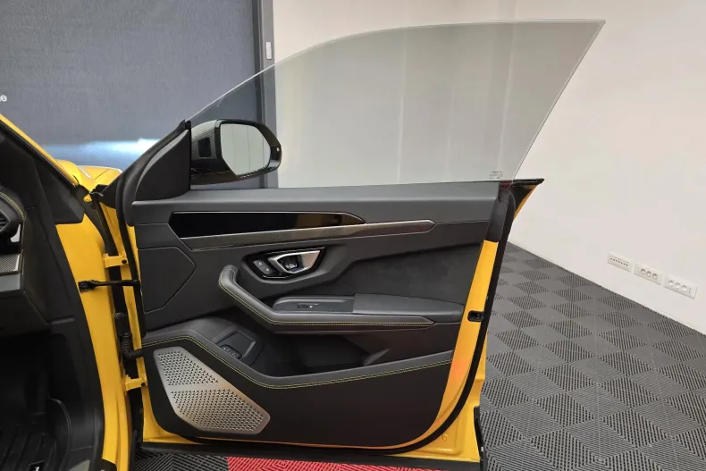 Lamborghini Urus din 2019 cu 17.760 km - oferta LAM138670 - foto 12