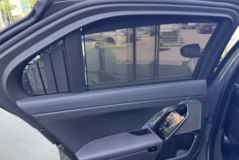 BMW Seria 7 din 2024 cu 15.000 km - oferta BMW138673 - foto 14