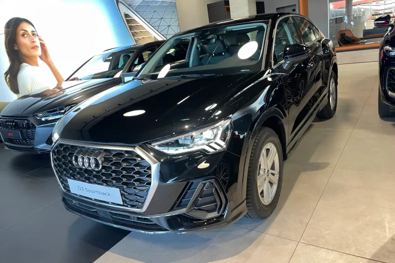 Audi Q3 din 2025 cu 1 km - oferta AUD138675 - foto 2
