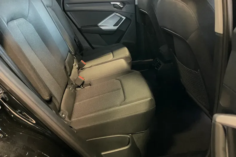 Audi Q3 din 2025 cu 1 km - oferta AUD138675 - foto 8