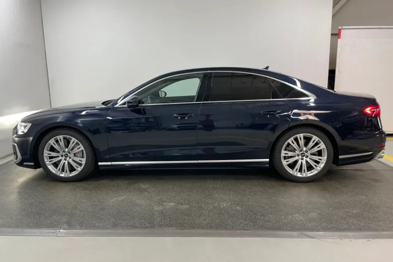 Audi S8 din 2023 cu 22.500 km - oferta AUD138688 - foto 2