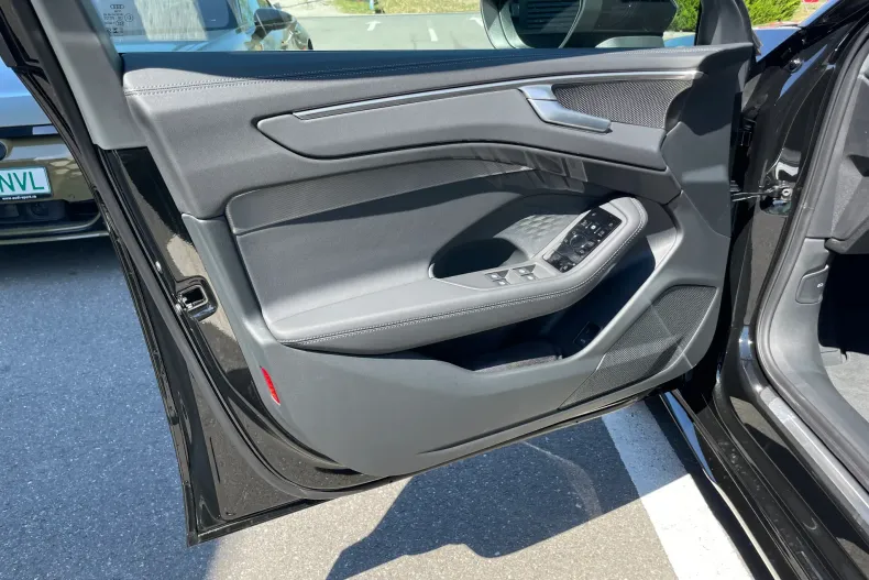 Audi A6 din 2025 cu 7 km - oferta AUD138693 - foto 10