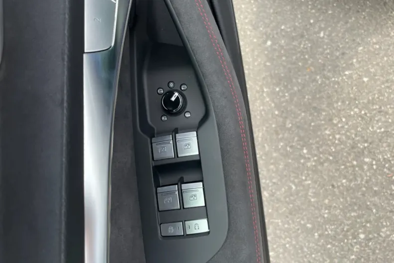 Audi RS6 din 2025 cu 7 km - oferta AUD138701 - foto 13