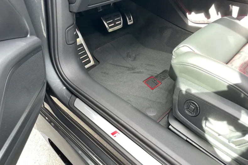 Audi RS6 din 2025 cu 7 km - oferta AUD138701 - foto 16