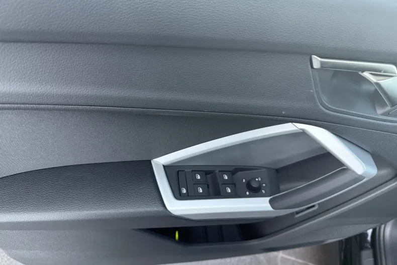 Audi Q3 din 2025 cu 1 km - oferta AUD138704 - foto 8