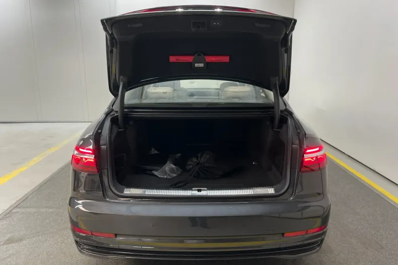 Audi A8 din 2023 cu 47.300 km - oferta AUD138706 - foto 10