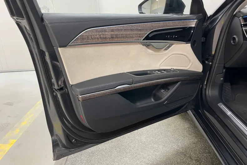 Audi A8 din 2023 cu 47.300 km - oferta AUD138706 - foto 11