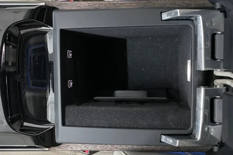 Audi A8 din 2023 cu 47.300 km - oferta AUD138706 - foto 37