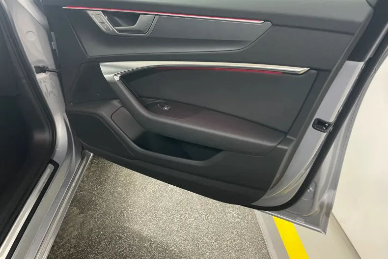 Audi A6 din 2024 cu 30.500 km - oferta AUD138707 - foto 13