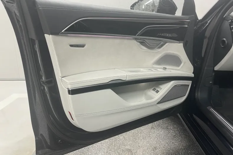 Audi A8 din 2021 cu 103.000 km - oferta AUD138710 - foto 11