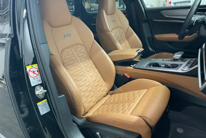 Audi RS6 din 2023 cu 14.000 km - oferta AUD138711 - foto 14