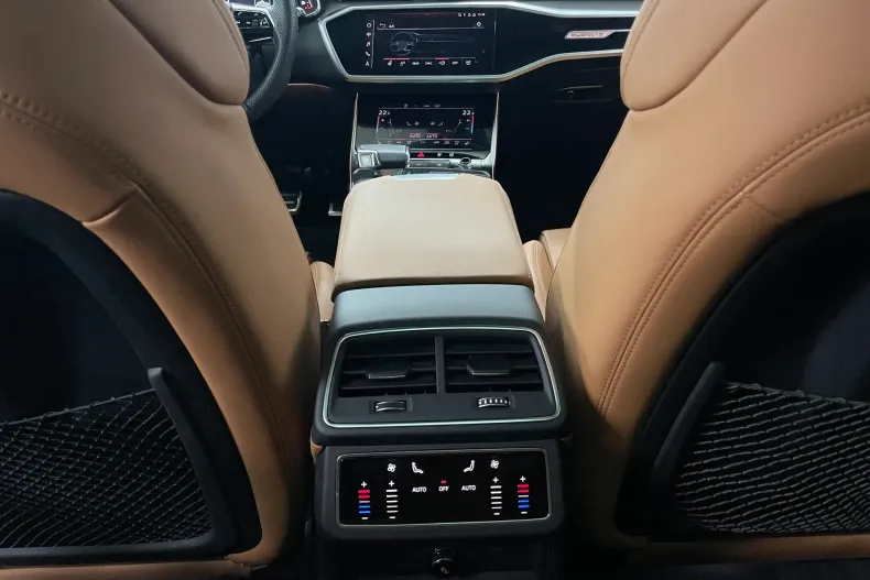 Audi RS6 din 2023 cu 14.000 km - oferta AUD138711 - foto 24