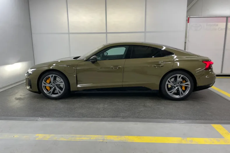 Audi e-tron GT din 2022 cu 27.500 km - oferta AUD138712 - foto 2