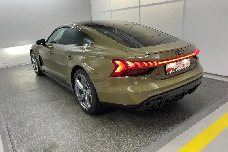 Audi e-tron GT din 2022 cu 27.500 km - oferta AUD138712 - foto 3