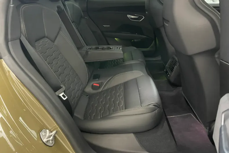 Audi e-tron GT din 2022 cu 27.500 km - oferta AUD138712 - foto 19