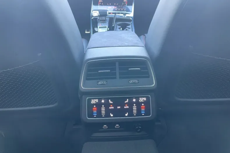 Audi RS6 din 2024 cu 7 km - oferta AUD138716 - foto 14