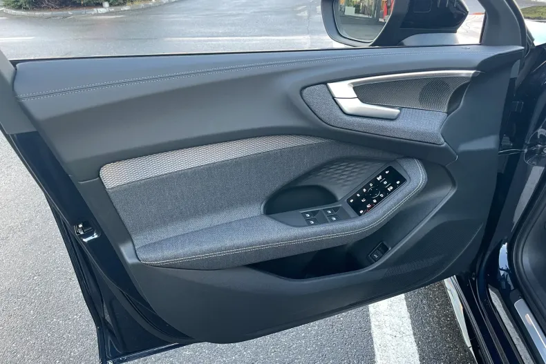 Audi A5 din 2024 cu 6 km - oferta AUD138717 - foto 14