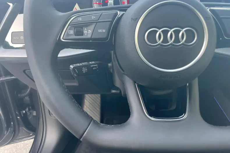 Audi A3 din 2024 cu 5 km - oferta AUD138718 - foto 11