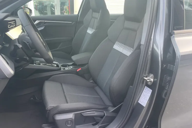 Audi A3 din 2024 cu 5 km - oferta AUD138718 - foto 12