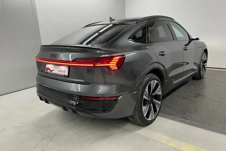 Audi Q8 din 2023 cu 27.500 km - oferta AUD138723 - foto 5
