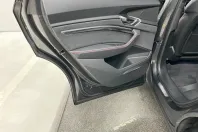 Audi Q8 din 2023 cu 27.500 km - oferta AUD138723 - foto 12