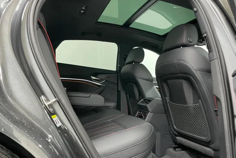 Audi Q8 din 2023 cu 27.500 km - oferta AUD138723 - foto 16