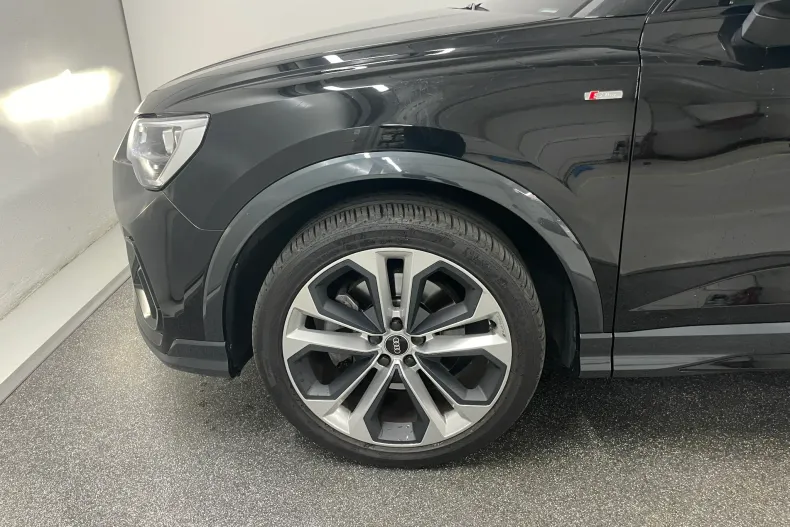 Audi Q3 din 2022 cu 30.250 km - oferta AUD138724 - foto 4