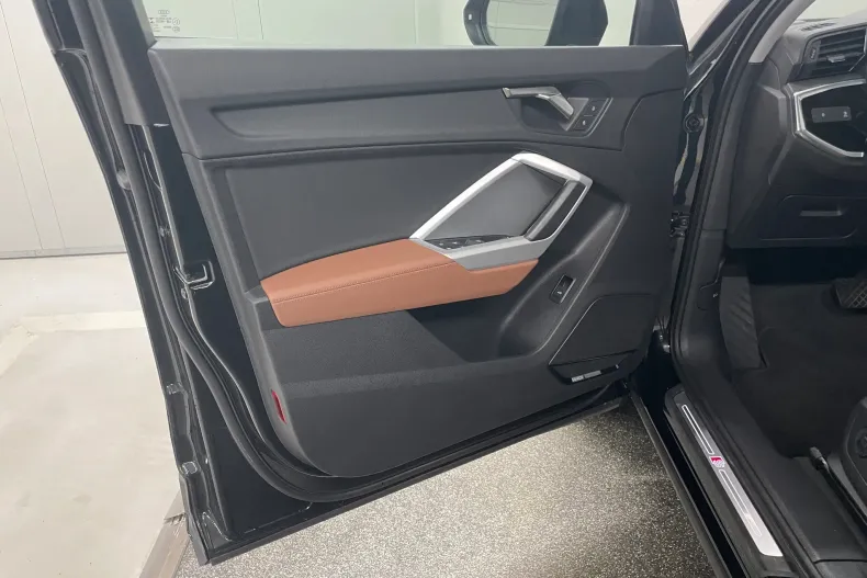 Audi Q3 din 2022 cu 30.250 km - oferta AUD138724 - foto 12