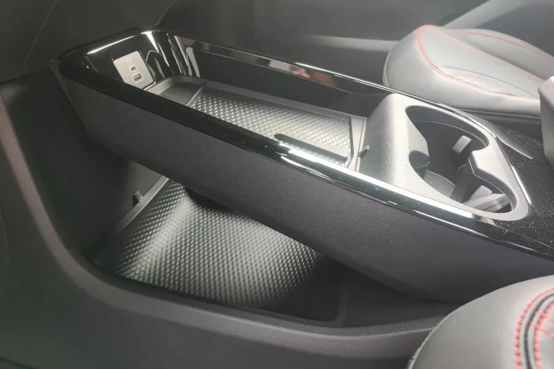 Ford Mustang Mach-E din 2025 cu 1.542 km - oferta FOR138729 - foto 18