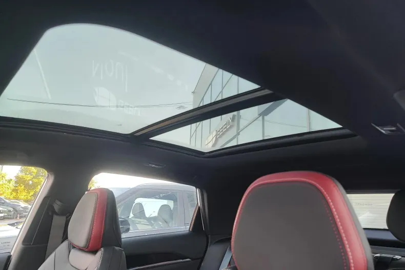 Geely Coolray din 2024 cu 2.340 km - oferta GEE138732 - foto 5