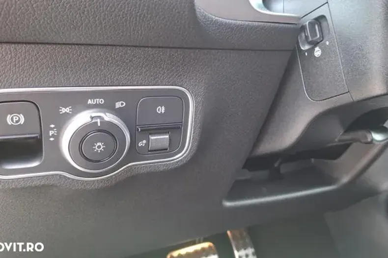 Mercedes-Benz GLB din 2025 cu 10 km - oferta MER138737 - foto 17