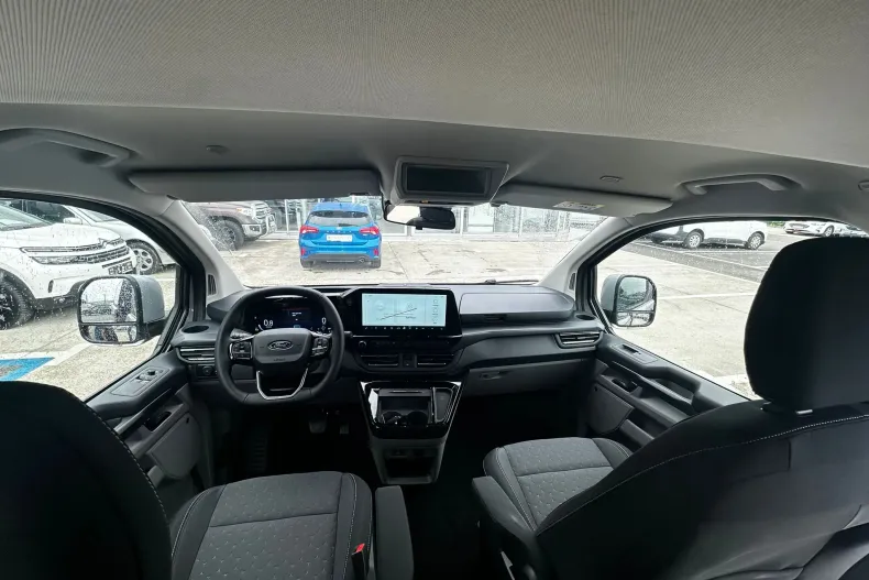 Ford Tourneo Custom din 2025 cu 4.250 km - oferta FOR138741 - foto 15