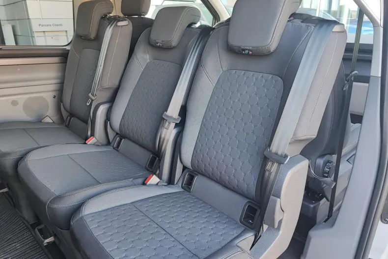 Ford Tourneo Custom din 2025 cu 4.250 km - oferta FOR138741 - foto 17