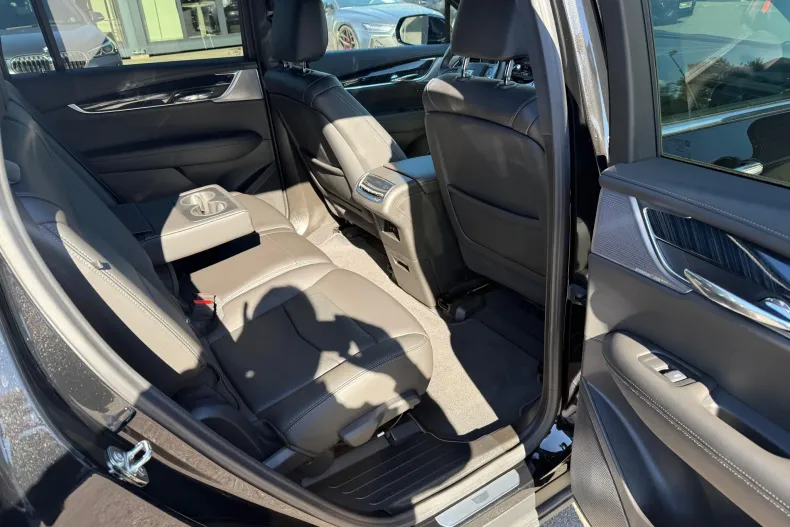 Cadillac XT6 din 2024 cu 12.500 km - oferta CAD138766 - foto 19