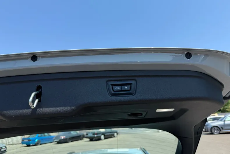 BMW Seria 3 din 2023 cu 24.842 km - oferta BMW138769 - foto 18