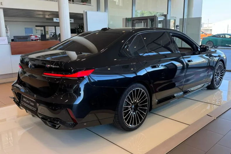 BMW M7 din 2025 cu 1 km - oferta BMW138780 - foto 2