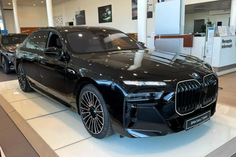 BMW M7 din 2025 cu 1 km - oferta BMW138780 - foto 4