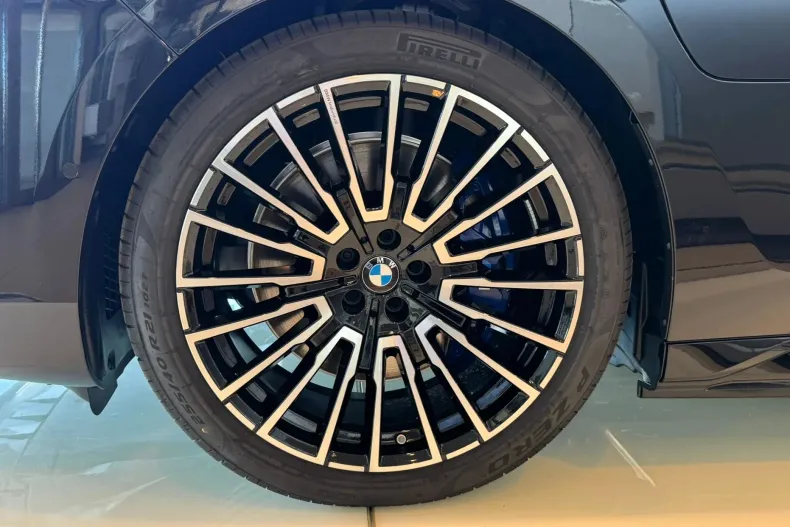 BMW M7 din 2025 cu 1 km - oferta BMW138780 - foto 6