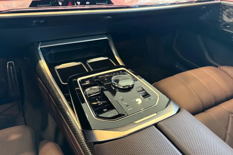 BMW M7 din 2025 cu 1 km - oferta BMW138780 - foto 10