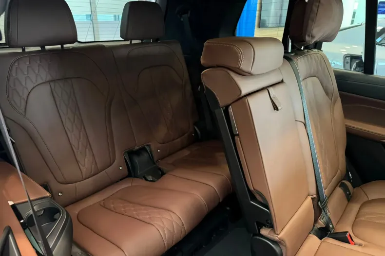 BMW X7 din 2025 cu 1 km - oferta BMW138783 - foto 17