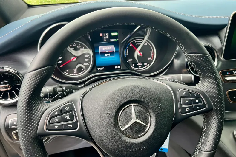 Mercedes-Benz EQV din 2023 cu 6.096 km - oferta MER138790 - foto 10