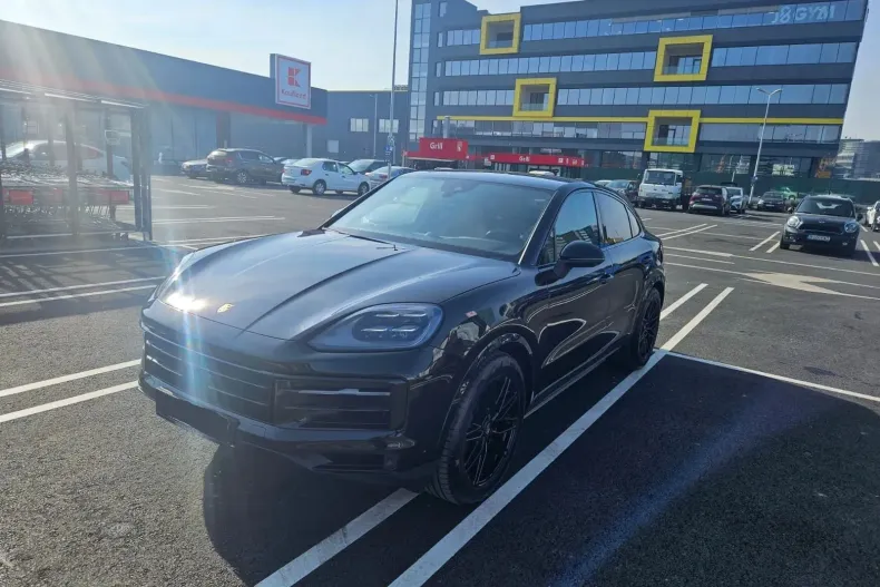 Porsche Cayenne Coupe din 2025 cu 4.500 km - oferta POR138795 - foto 1