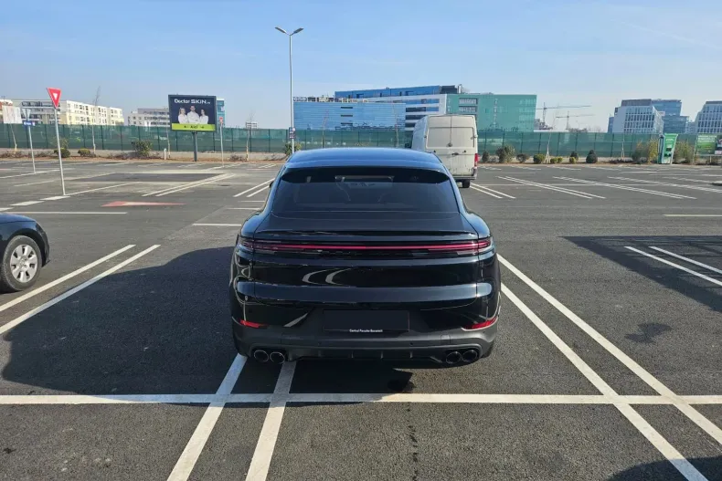 Porsche Cayenne Coupe din 2025 cu 4.500 km - oferta POR138795 - foto 2