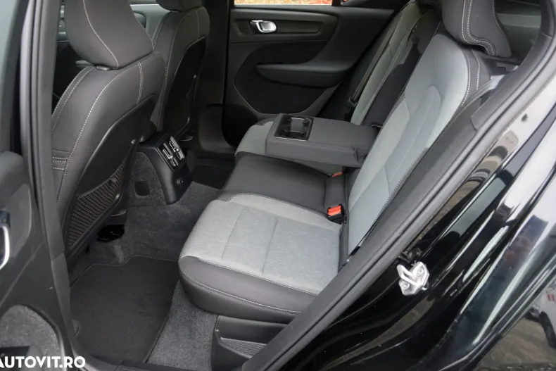 Volvo XC40 din 2021 cu 168.854 km - oferta VOL138799 - foto 6