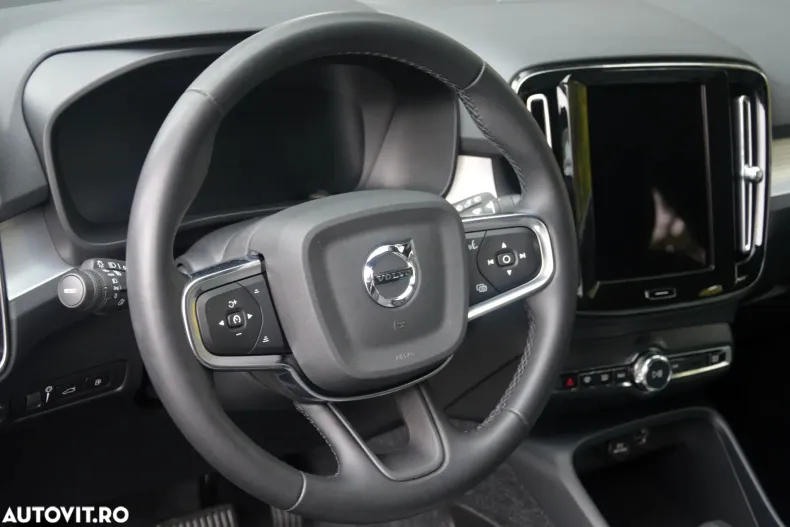Volvo XC40 din 2021 cu 168.854 km - oferta VOL138799 - foto 25